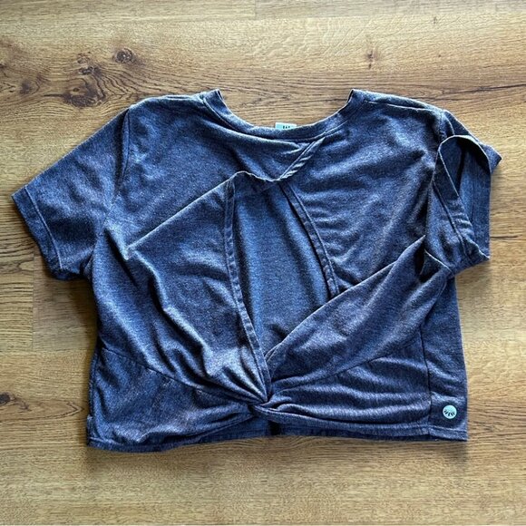 Senita Athletics Purple Cropped Open Back Twist Tank Size Medium - Picture 2 of 3